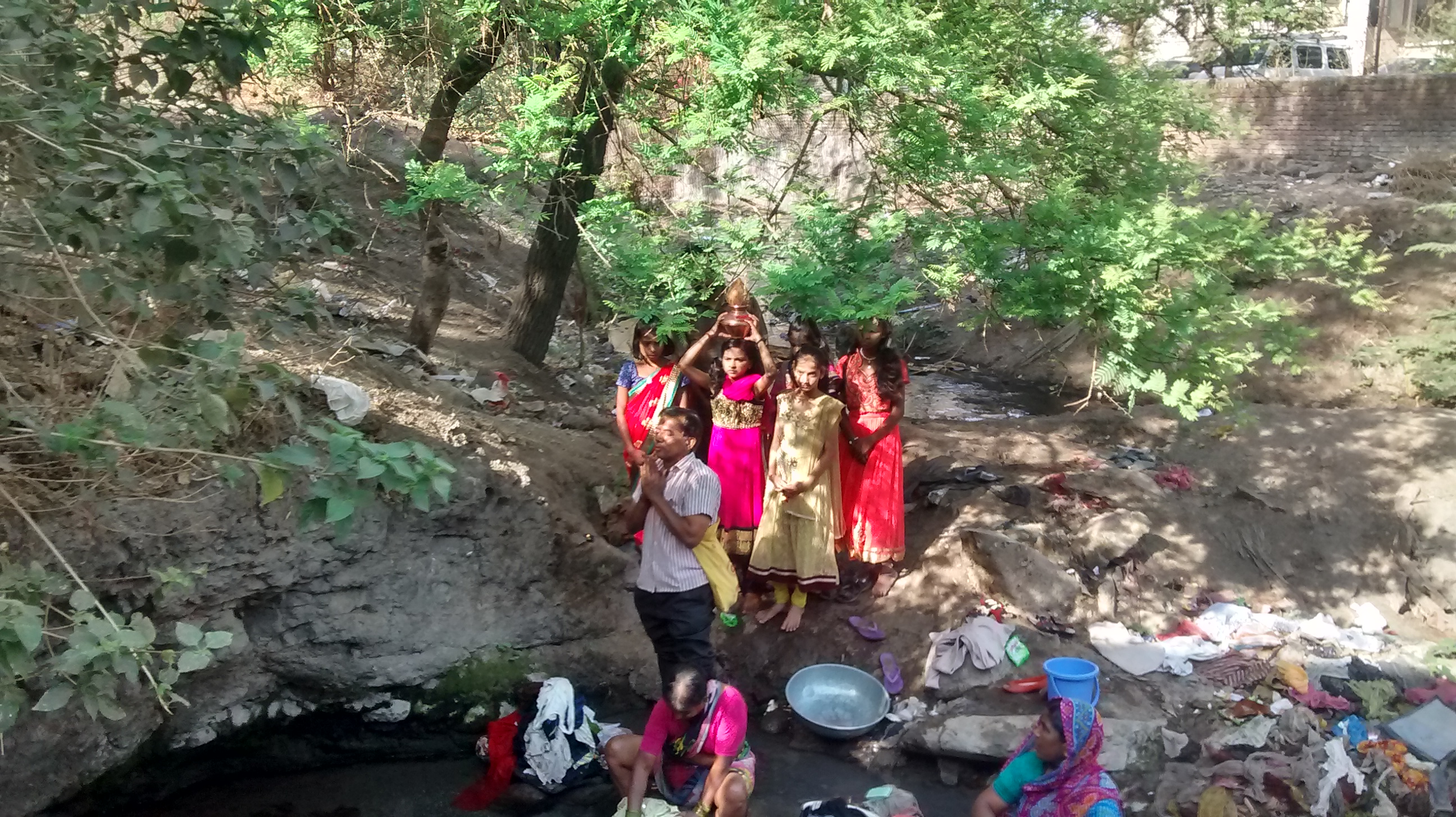 A natural spring in the middle of a city needs to be valued and respected (Image Source: Tushar Sarode)