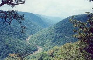 The Bedthi River in Uttar Kannada. Parts of this river have been recently declared as community reserves Source: http://westernghats-paimohan.blogspot.com/2008/07/geopoliticalprofile.Html