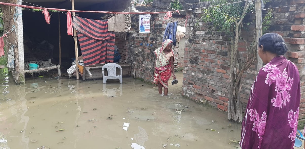 Water enters Kudhni village of Muzaffarpur