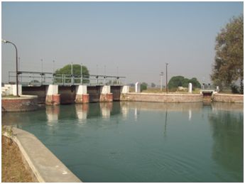 The canal that will provide water to the Gorakhpur plant, has a water allocation of 320 cusecs