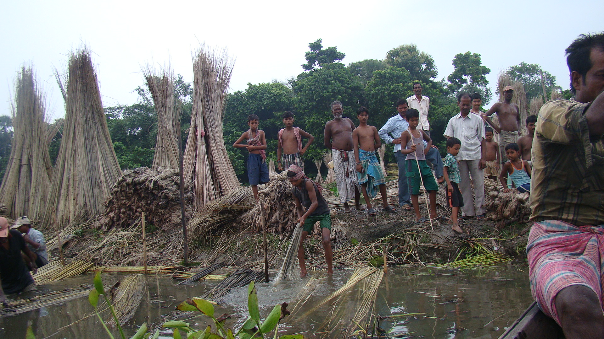 Extensive floodplain wetlands are significant to inland fisheries for the support they provide to livelihoods of millions.