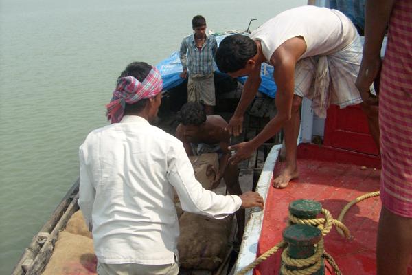 Food Distribution in Aila Affected K-plot2