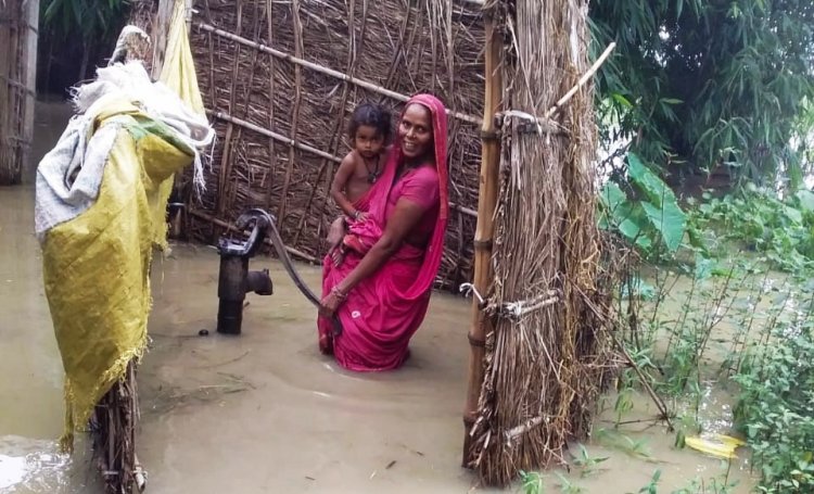 Life submerged within the embankment area (Source: India Water Portal Hindi)