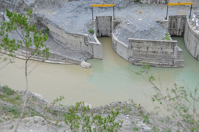 The river trapped at Tehri