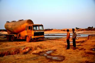 At the lake, before dumping the fly ash. Photo by: Lijo Thampy