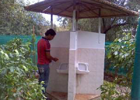 Waterless urinals