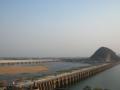 Prakasam Barrage across Krishna river (Source: Subhash Chandra via Wikipedia)