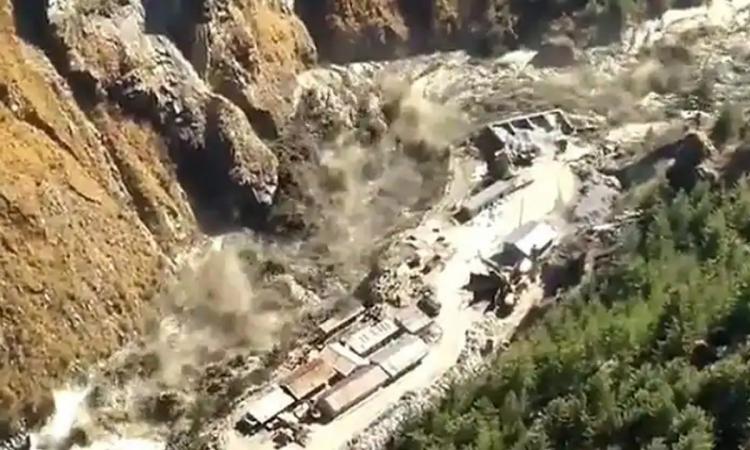 Flash Floods in Chamoli, Uttarakhand (Image Source: India.com)