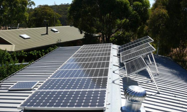 Residents who already have roof top solar are ideal for solar ambassadors. (Image: PxHere)