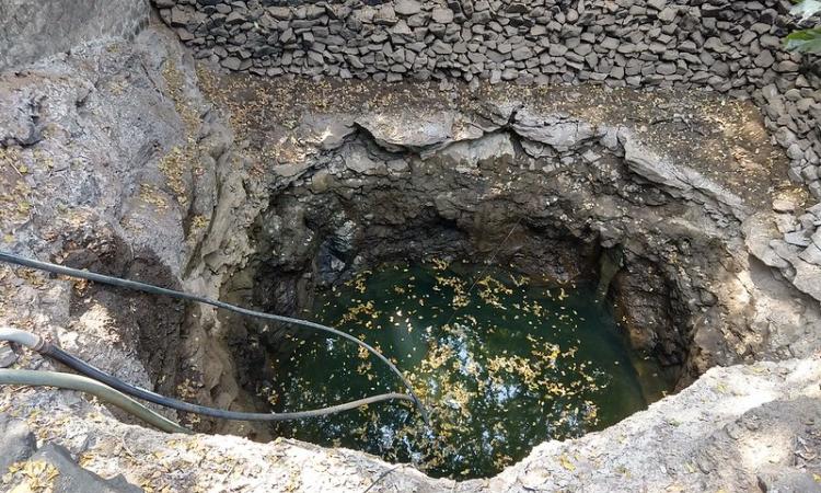 An irrigation well at Randullabad, Maharashtra. Image source: India Water Portal on Flickr. Image used for representational purposes only.