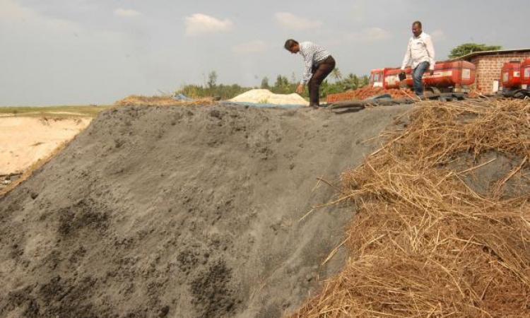 Fly ash pollution (Source: The Hindu)