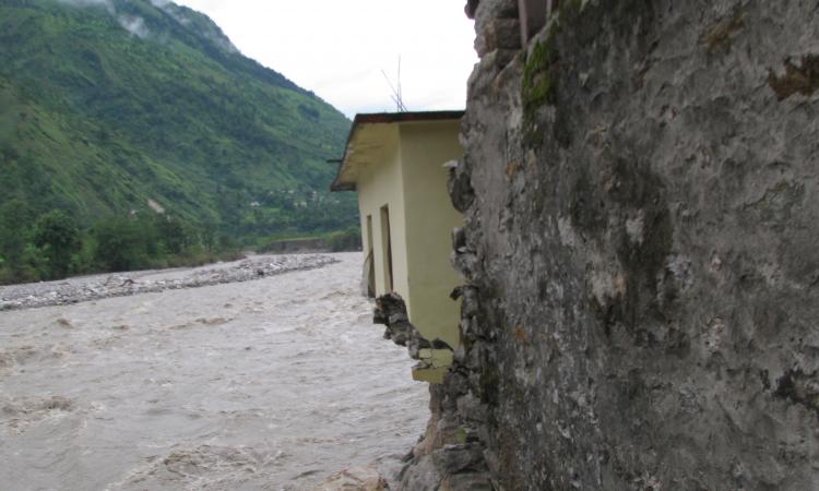 A room overlooking the Gori Ganga, Uttarakhand