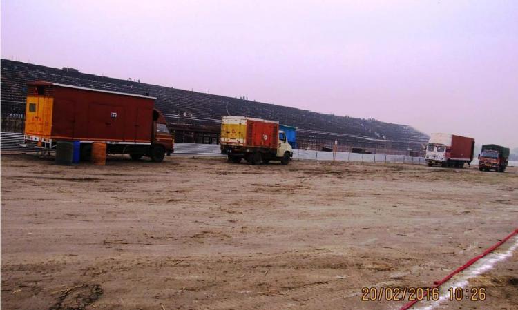 Front view of the giant stage under construction as of February 20, 2016 (Source: Yamuna Jiye Abhiyan)