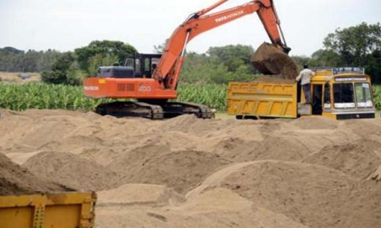 Sand mining on the Pennar river bed