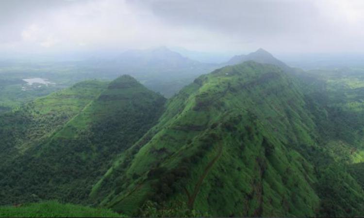 Western Ghats during the wet season. (Photo courtesy: Arne Huckelheim)